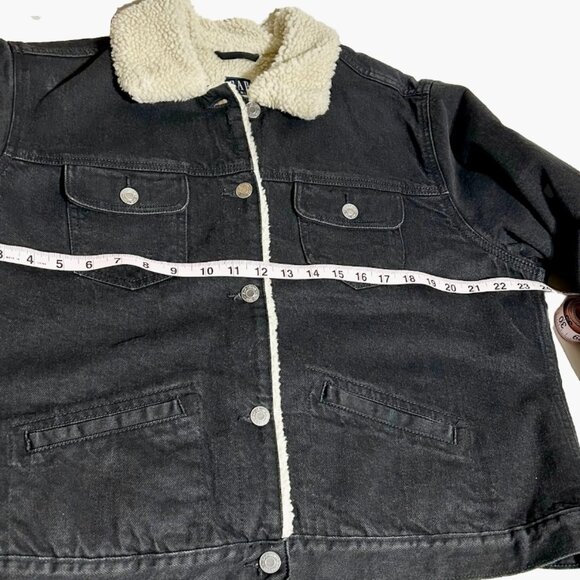 Gap Black Denim Jean Jacket Fleece Sherpa Lined Women’s XL Quilted Sleeve Unisex - Picture 4 of 9